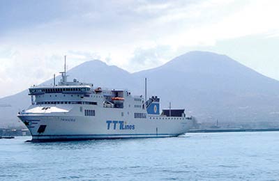 Vertaa ja varaa TTT Lines lippuja Napoli ja Catania AFerryn kanssa!